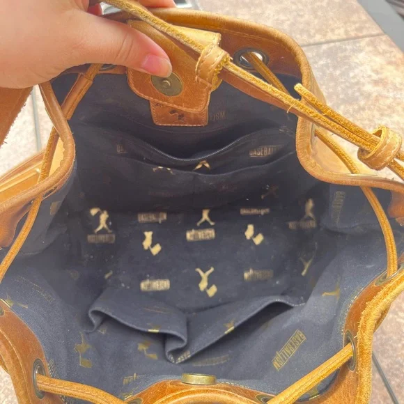 BASEBALLISM Tan GENUINE Leather Backpack with Drawstring and Clasp Closure - Picture 5 of 9